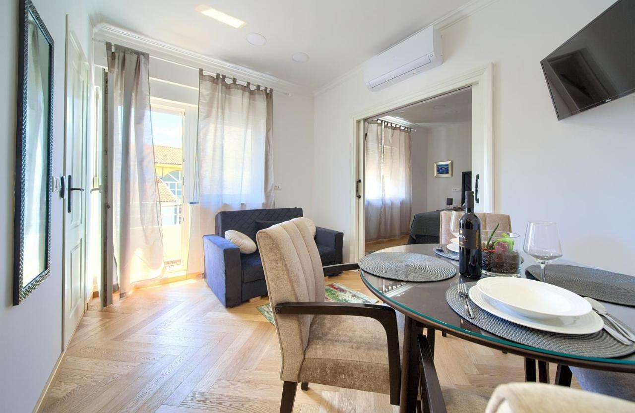 Apartment Paty